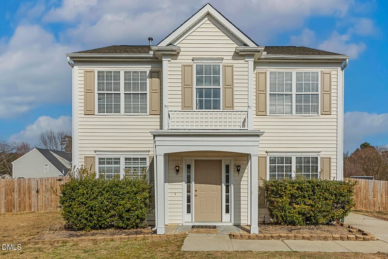 101 Honey Springs Ave, Fuquay Varina, NC 27526