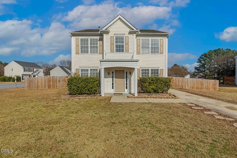 101 Honey Springs Ave, Fuquay Varina, NC 27526