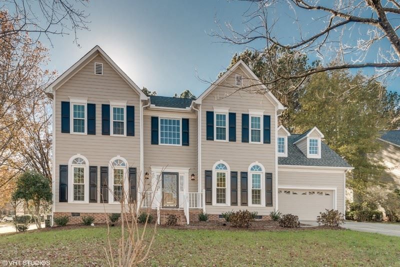 101 Huger Ln, Cary, NC 27513