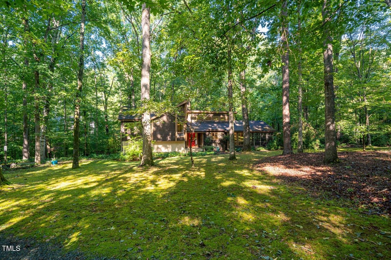 101 Ironwood Pl, Chapel Hill, NC 27514