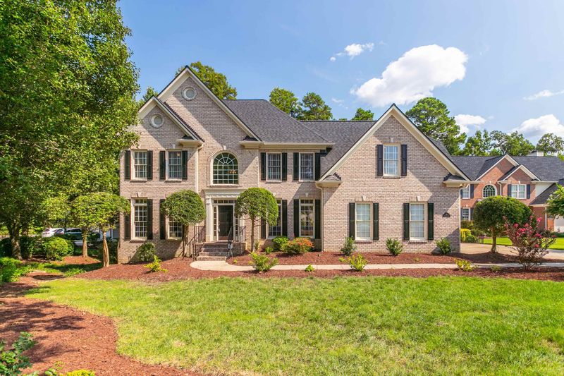 101 Jesnick Ln, Cary, NC 27519