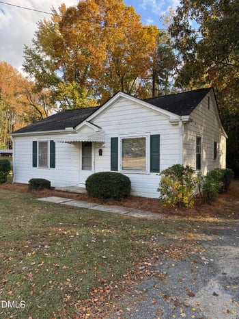 101 Joy St, Dunn, NC 28334