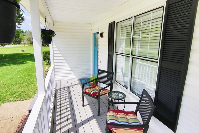 101 Kent St, Youngsville, NC 27596