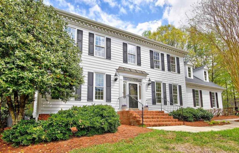 101 Kettlewell Ct, Cary, NC 27519