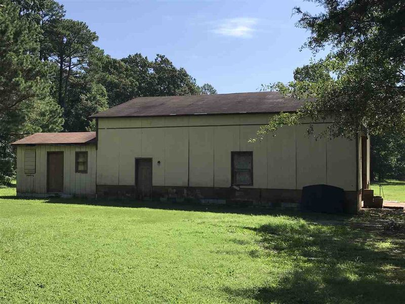 101 Kinton Dr, Willow Springs, NC 27592
