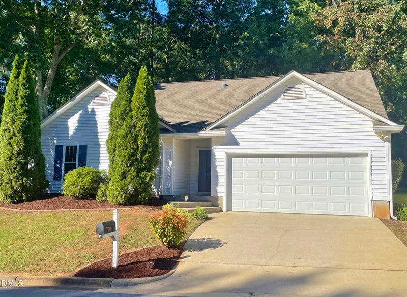 101 Kramer Ct, Cary, NC 27511
