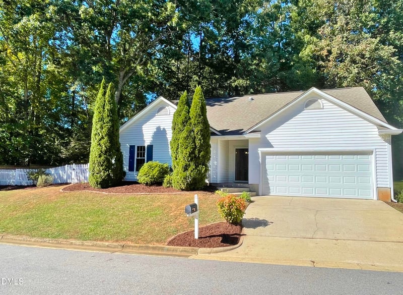 101 Kramer Ct, Cary, NC 27511