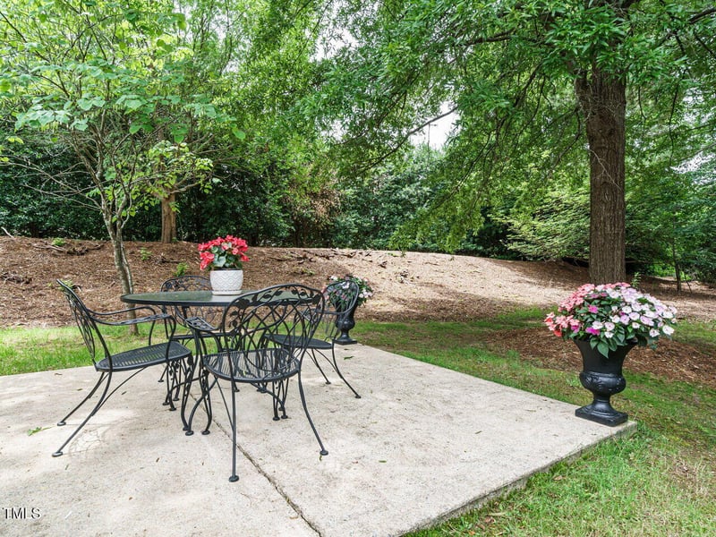 101 Lake Tillery Dr, Cary, NC 27519
