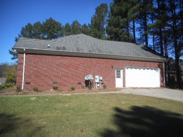 101 Lakeridge Dr, Smithfield, NC 27577