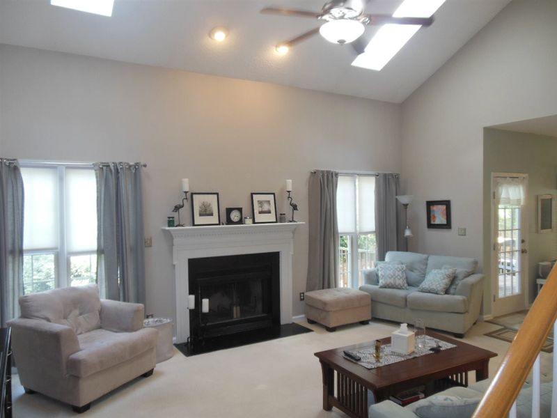 101 Lewey Stone Ct, Cary, NC 27519