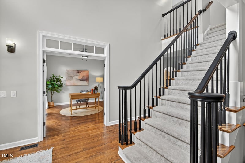 101 Listokin Ct, Cary, NC 27519
