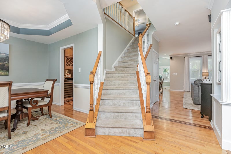 101 Lochmere Forest Dr, Cary, NC 27518