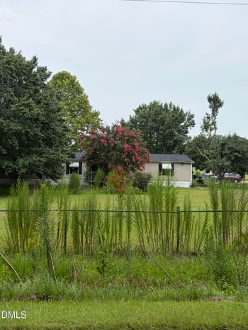 101 Lois Ln, Clayton, NC 27520