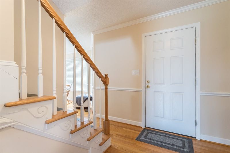 101 Longhorn Dr, Garner, NC 27529