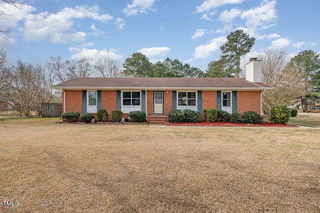 101 Longview Dr, Goldsboro, NC 27534