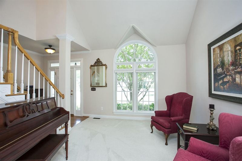 101 Ludlow Ct, Cary, NC 27513
