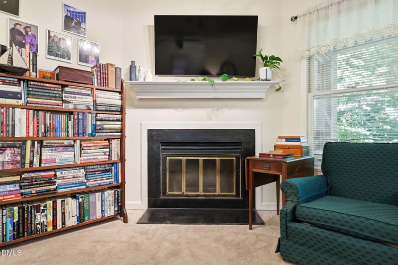 101 Marbury Ct #Lc, Cary, NC 27513