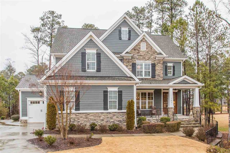 101 Marsh Barton Dr, Holly Springs, NC 27540