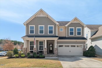 101 Martingale Dr, Holly Springs, NC 27540