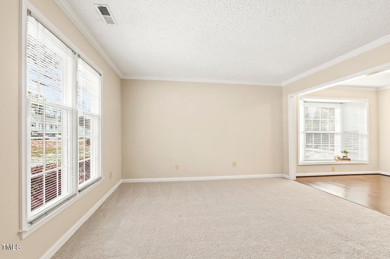 101 N Mclean Ct, Cary, NC 27513