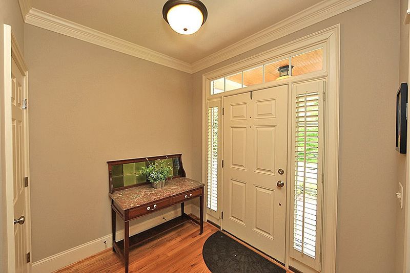 101 Mcleod Forest Cir, Holly Springs, NC 27540