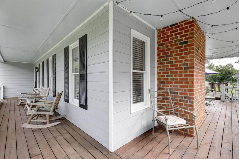 101 Meadows Cir, Knightdale, NC 27545