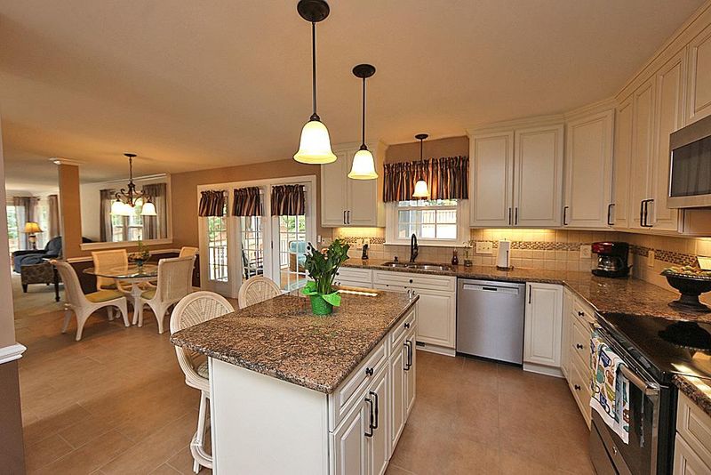 101 Merry Hill Dr, Cary, NC 27518