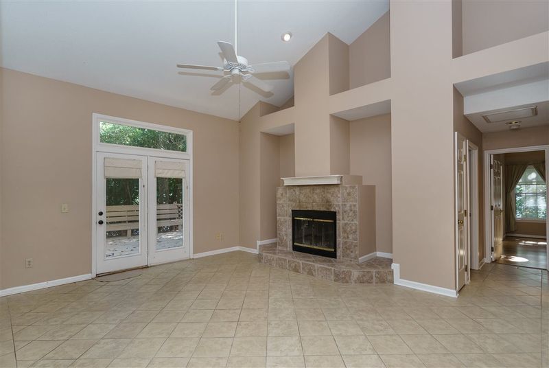 101 Miramar Ct, Cary, NC 27511