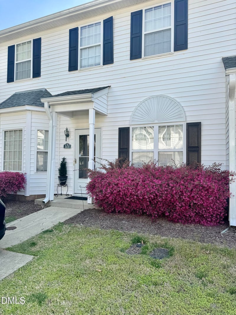 101 Misty Groves Cir, Morrisville, NC 27560