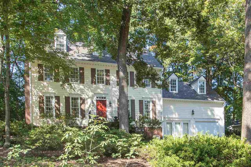 101 Nathaniel Ct, Cary, NC 27511
