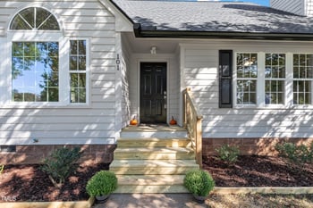 101 New Castle Ct, Youngsville, NC 27596