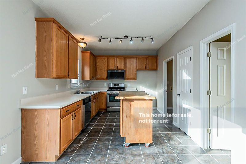 101 Norrostown Pl, Garner, NC 27529