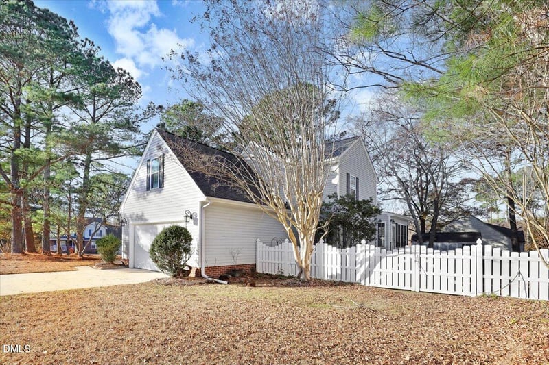 101 Oak Hollow Ct, Goldsboro, NC 27534