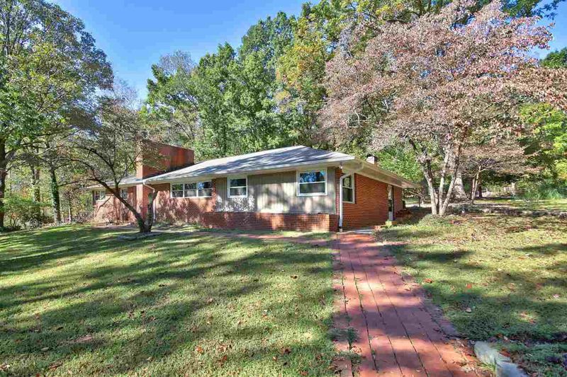 101 Old Oxford Rd, Chapel Hill, NC 27514