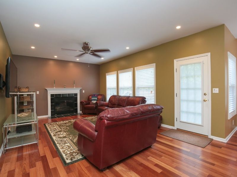 101 Olde Tree Dr, Cary, NC 27518