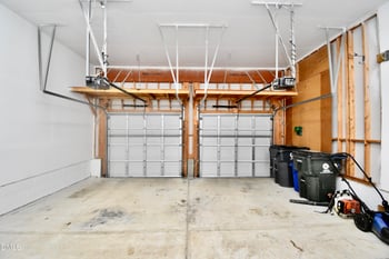 101 Olivepark Dr, Holly Springs, NC 27540