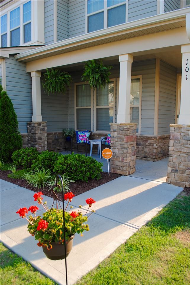 101 Outwater Ridge Dr, Garner, NC 27529