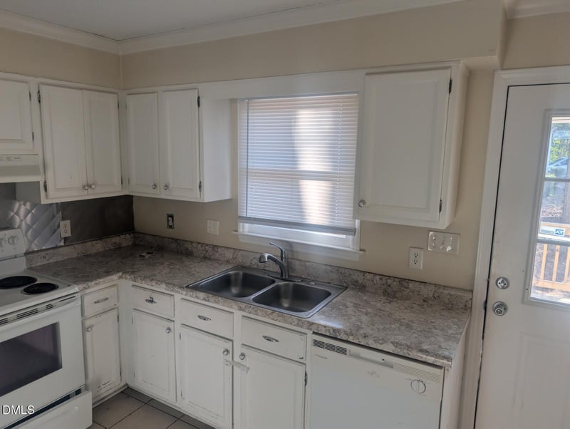 101 Oxford Cir, Knightdale, NC 27545