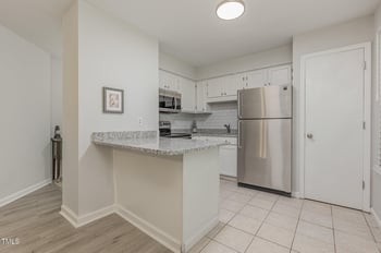 101 Oyster Bay Ct #B2, Cary, NC 27513