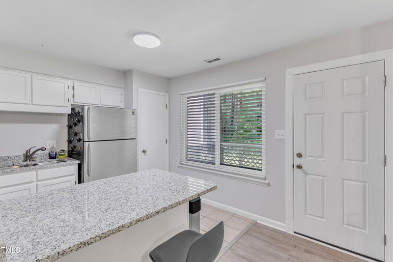 101 Oyster Bay Ct, Cary, NC 27513