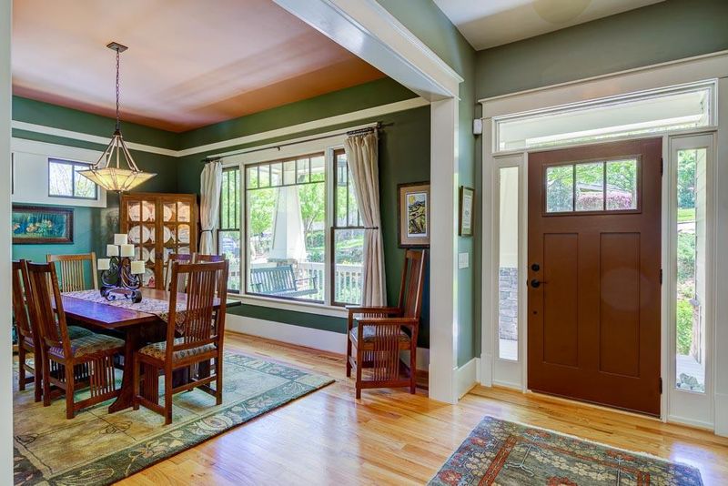 101 N Park Bluff Dr, Chapel Hill, NC 27517