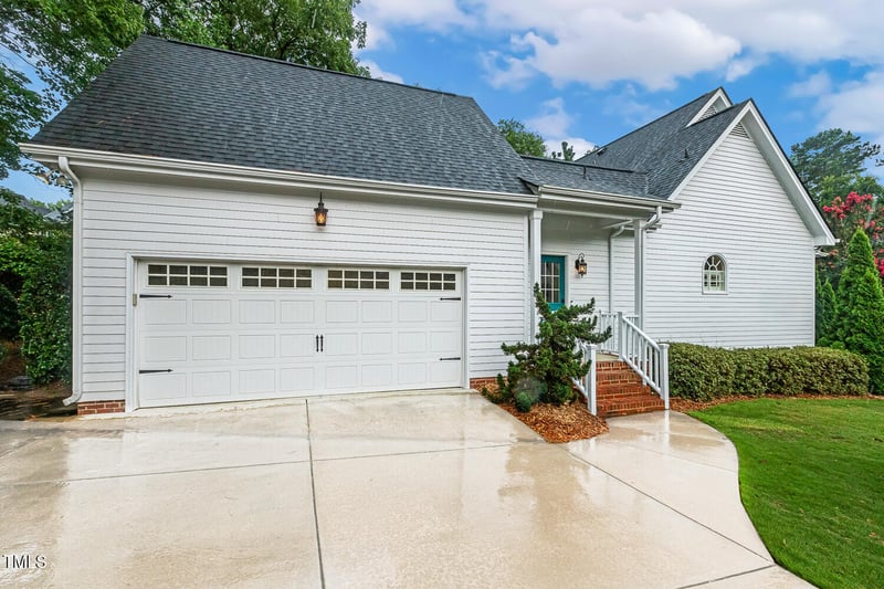 101 Parkbow Ct, Cary, NC 27519