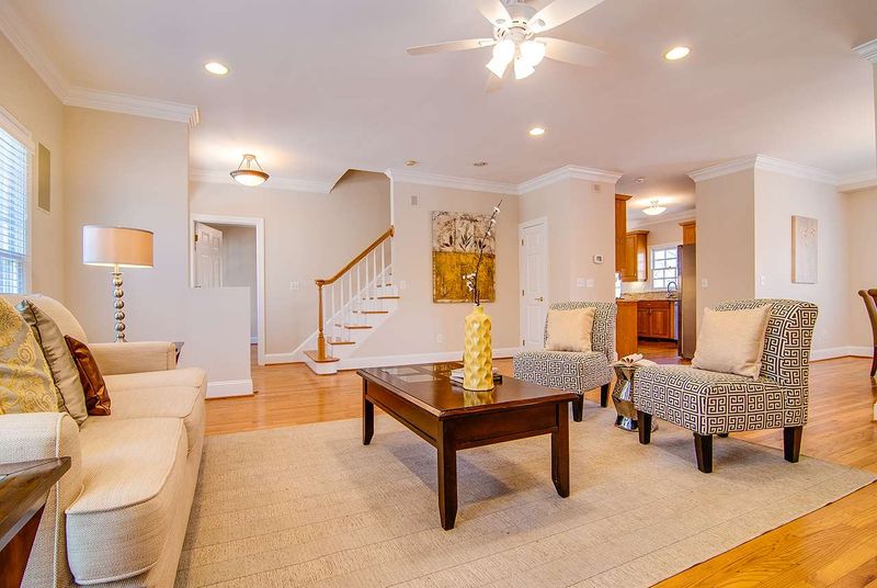 101 Parkview Crescent, Chapel Hill, NC 27516