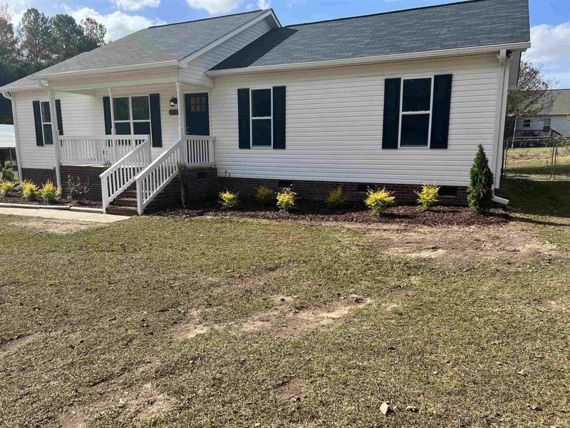 101 Pear Tree Ln, Clayton, NC 27520