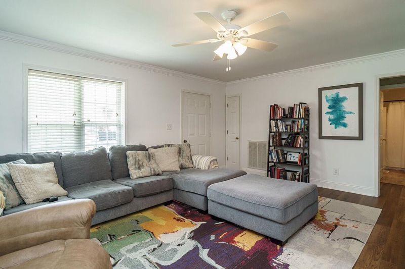 101 Poplar Dr, Clayton, NC 27520