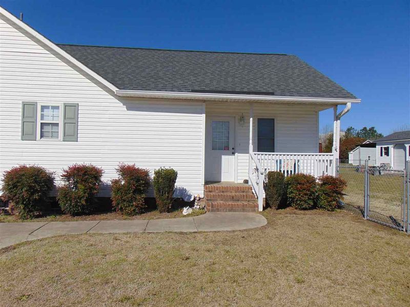 101 Poplar Dr, Clayton, NC 27527