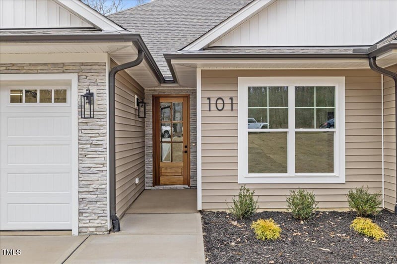 101 Prairie Dog Dr, Louisburg, NC 27549
