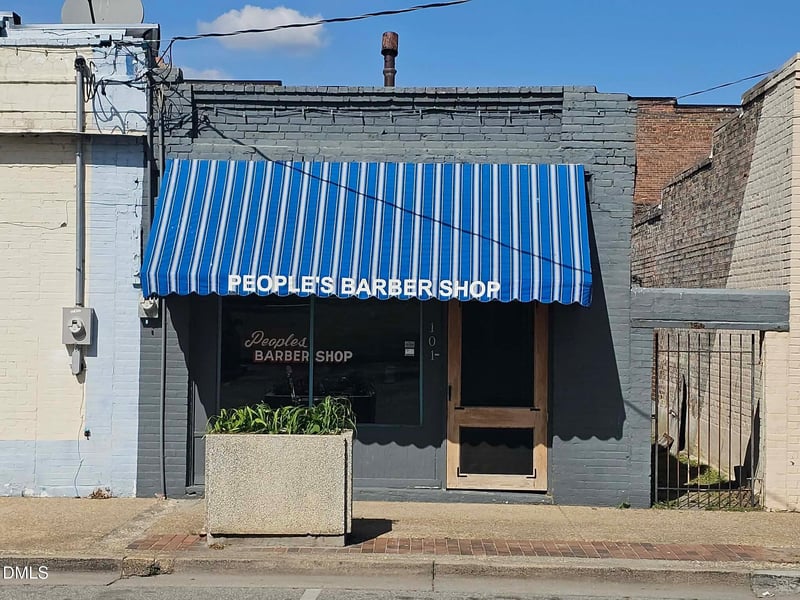 101 Railroad St, Selma, NC 27576
