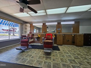 101 Railroad St, Selma, NC 27576