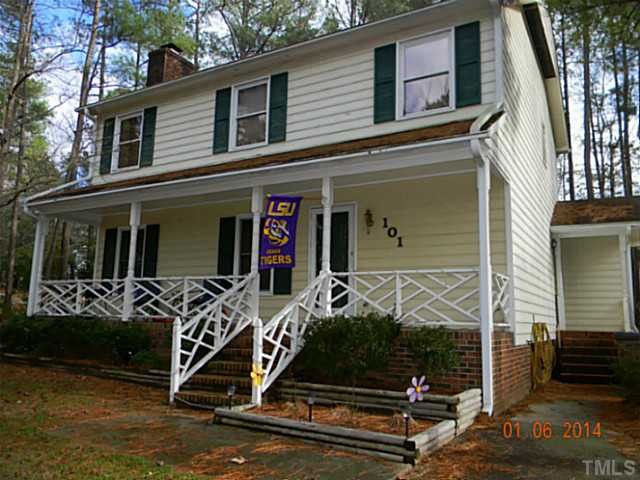 101 Remington Woods Rd, Wake Forest, NC 27587